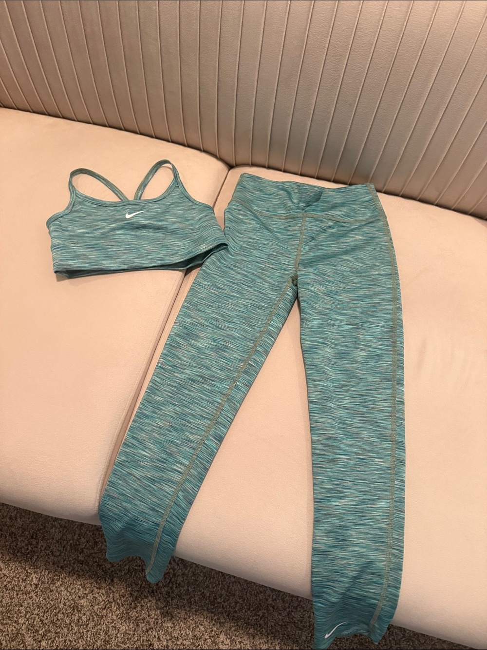 Nike Teal Space-Dye Sports Bra and Leggings
